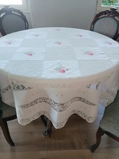 tovaglia ricamata , Lino Organza e Merletto 