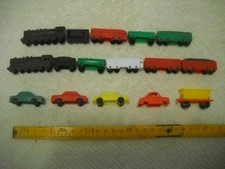 Lotto piccoli modellini in plastica (sorpresine) - vintage anni '60