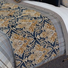 Sciarpa da letto ocra Arthur accenti orientali per letto KING blu oro