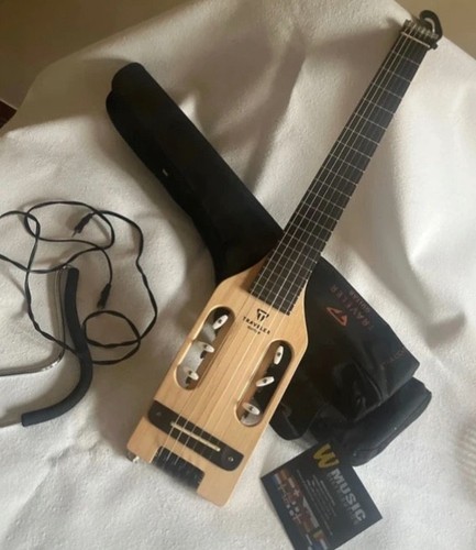 Chitarra elettroacustica