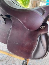 Sella da trekking completa di staffe comoda ed in ottimo stato 