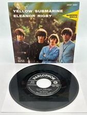 THE BEATLES - YELLOW SUBMARINE (45 RPM - ITALY)