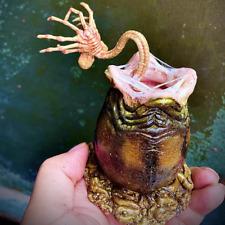 Alien vs. Statua Predator ALIEN EGG Mini Modello Resina Espositore Versione E IN STOCK