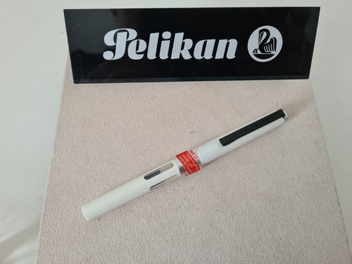 Penna bianca pelikan pelikano - penna,