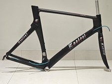 Telaio strada carbonio Kestrel