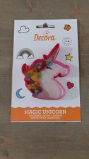 DOUGH & COOKIE CUTTER DECOR