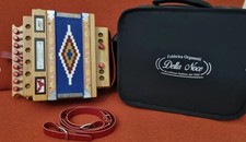 Organetto della noce - della,