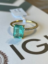 Anello oro giallo con - in,