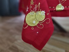 Tovaglia natalizia ricamata