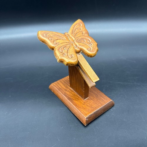 Portasoffitti farfalla legno