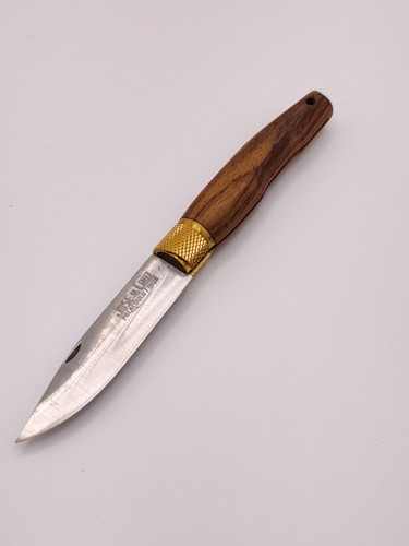 Coltello pieghevole grande