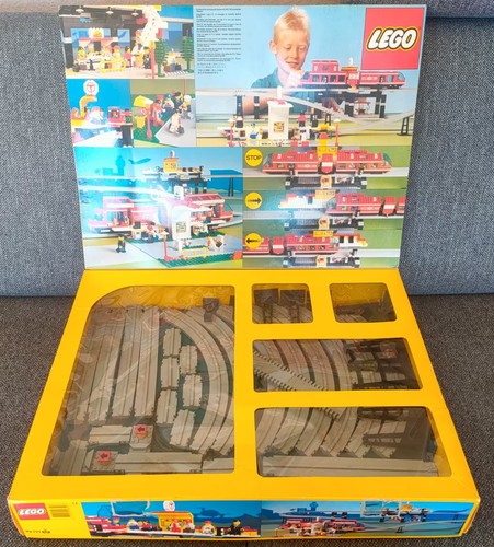 Lego 6399 airport shuttle - lego,