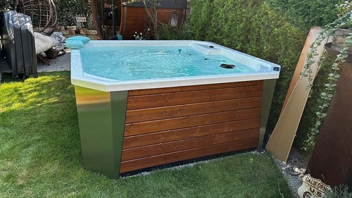 Spa jacuzzi idromassaggio - jacuzzi,