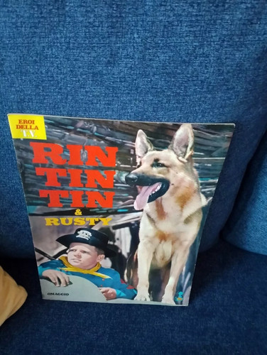 Rin tin album figurine - tin,
