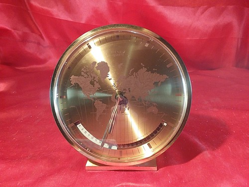 Vecchio orologio mondiale