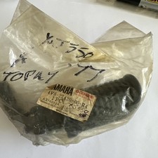 Yamaha XJ550 poggiapiedi