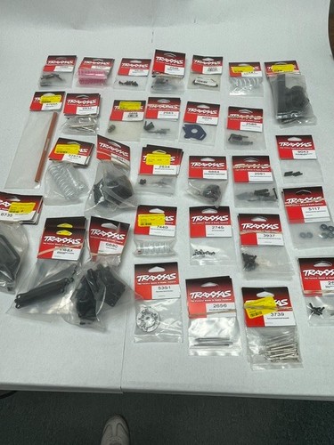 Traxxas ricambi nuovi per - nuovi,