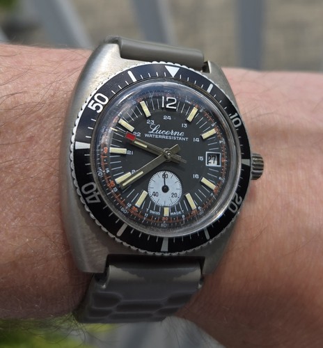 Orologio subacqueo pelle