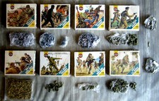 8 box AIRFIX soldatini + 8 box ATLANTIC 10 carri armati + catalogo TOY SOLDIERS