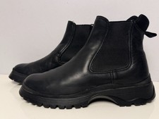 NP1199 € Prada Brixxen