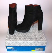 Scarpa donna stivaletto nero tacco 12 con zeppa scamosciato