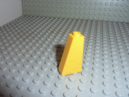 Lego yellow slope - lego,