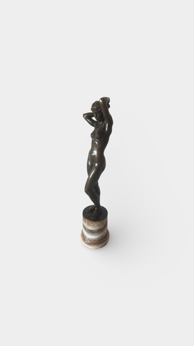 Scultura femminile nuda - , in
