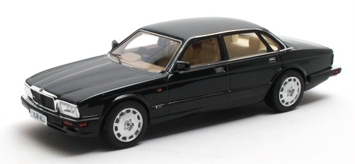 Jaguar xjr british - jaguar,