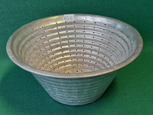 Vecchia forma per ricotta - vecchia,