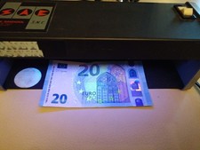 RILEVATORE BANCONOTE - UV ULTRAVIOLETTI MONEY DETECTOR. Sc128