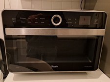 Forno a microonde combinato Whirpool modello JT 469 BK con piatto girevole.