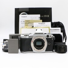 [Exc+3] Olympus OM-D E-M5 Mark
