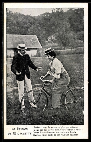 Giovane donna bicicletta - giovane,
