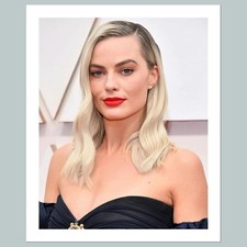 #1712 Margot Robbie 8x10