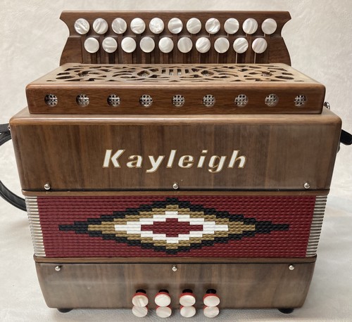 Kayleigh melodeon fisarmonica - melodeon,