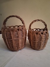 LOTTO DI 2 CESTINI SICILIANI LAVORATI A MANO CON MANICO INTRECCIATO VEDI DESCR.