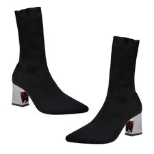  1 paio di stivali a calzino