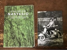 Straordinaria foto d'epoca 2 donne italiane di Milano in Vespa 1960