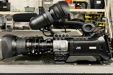 Videocamera HD JVC GY-HM700CHU con obiettivo zoom TV Fujinon JVC Pro HD custodia rigida