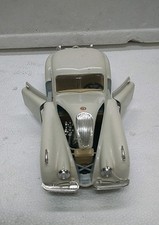 1:24 Bburago Burago JAGUAR XK 120 1948