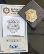 STATI UNITI - DISTINTIVO SCERIFFO POLIZIA STATO RHODE ISLAND CON CERTIFICATO