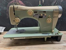 Macchina da cucire Necchi