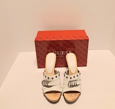 Sandali con zoccoli GUESS by