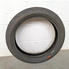 Pneumatico anteriore Pirelli