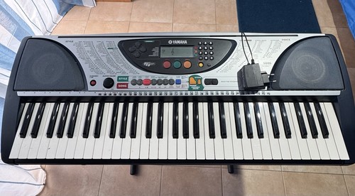 Pianola yamaha - pianola,