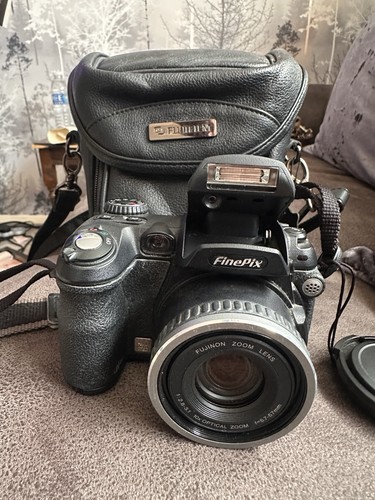 Fujifilm finepix s5500 - finepix,