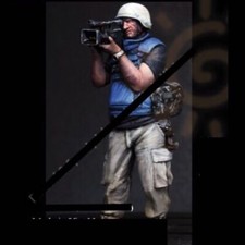 Modellino in resina reporter di guerra moderno scala 1/35 kit modellino giornalista combattimento