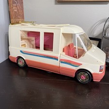 Barbie Golden Dream Motor Home