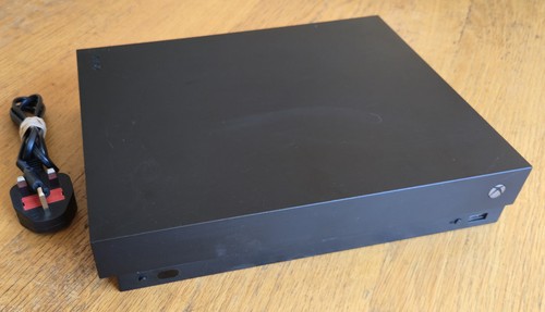 Xbox one console 1tb - -,
