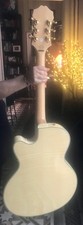 Chitarra elettrica con - chitarra,
